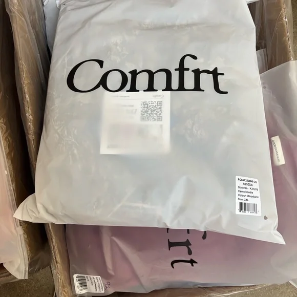 Comfrt Unisex Hoodie Camo - Picture 3 of 3